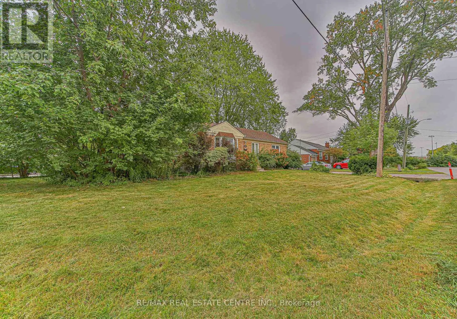 1292 CROSSFIELD BEND
