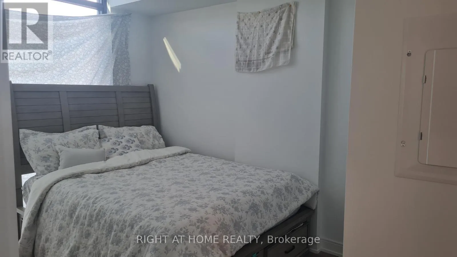 430 - 3009 NOVAR ROAD