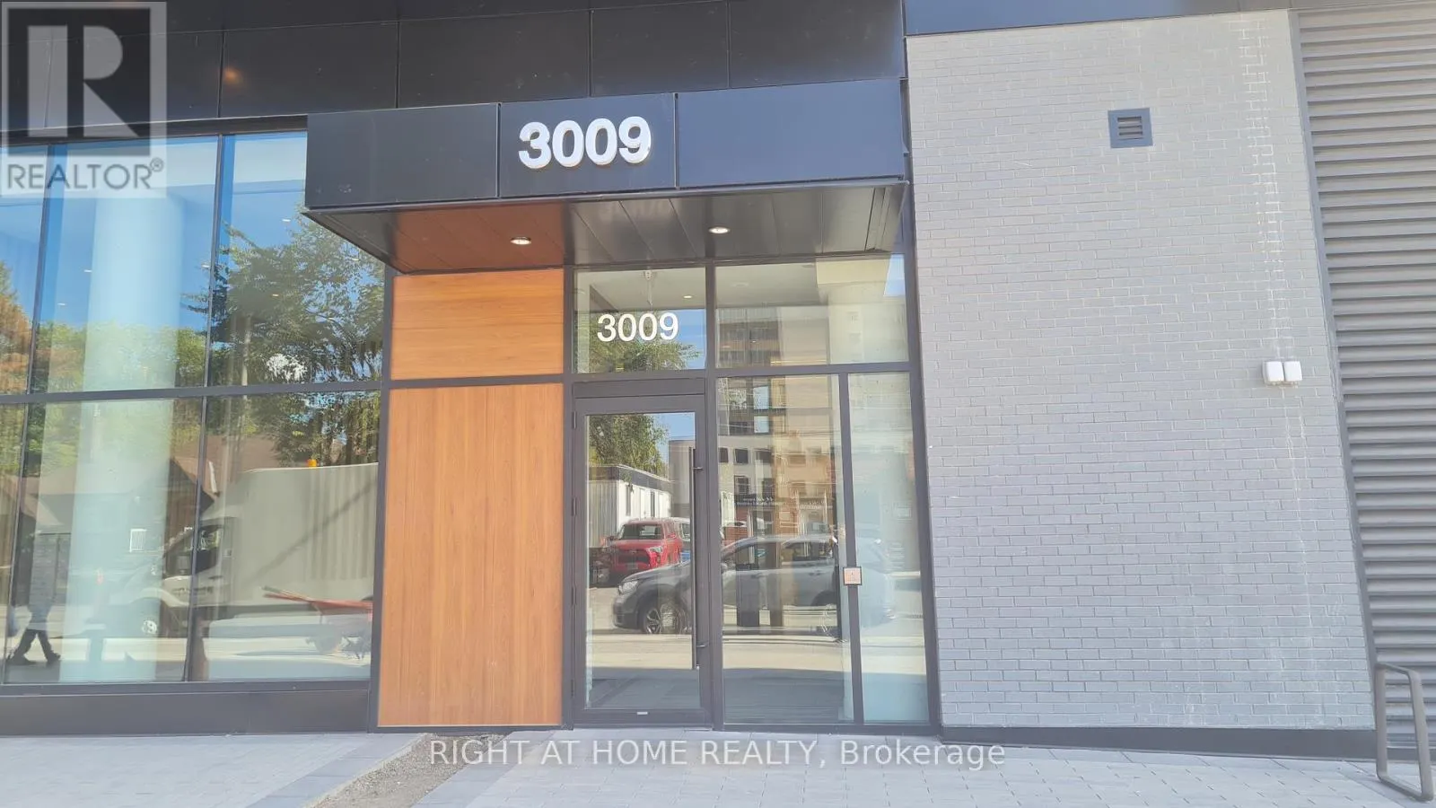 430 - 3009 NOVAR ROAD