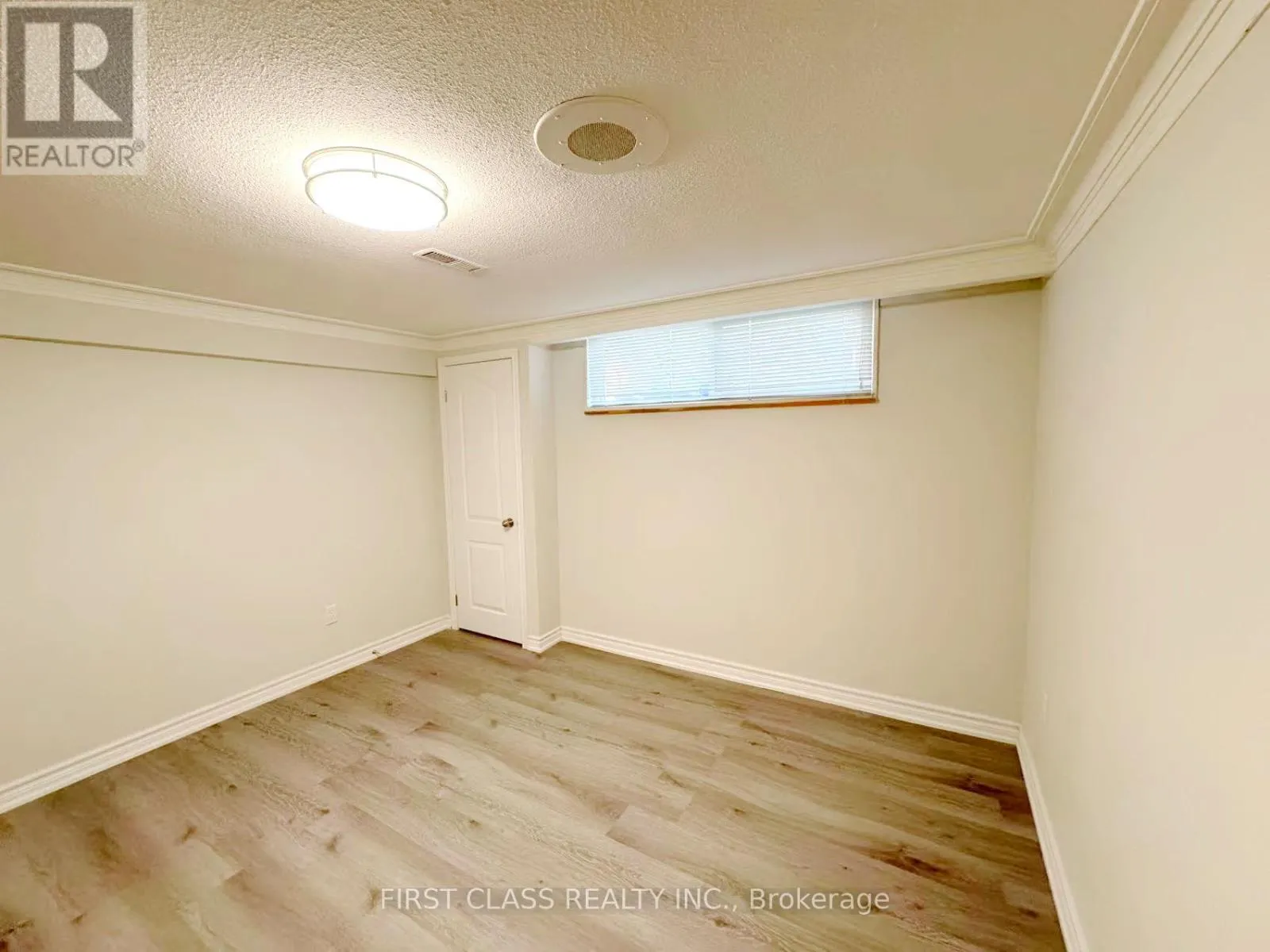 BASEMENT UNIT - 3277 CARDROSS ROAD