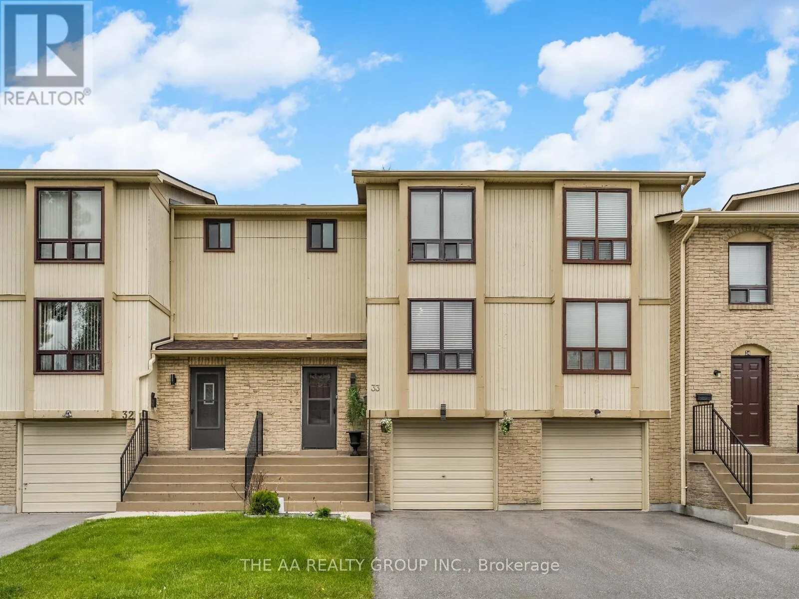33 - 33 GUILDFORD CRESCENT