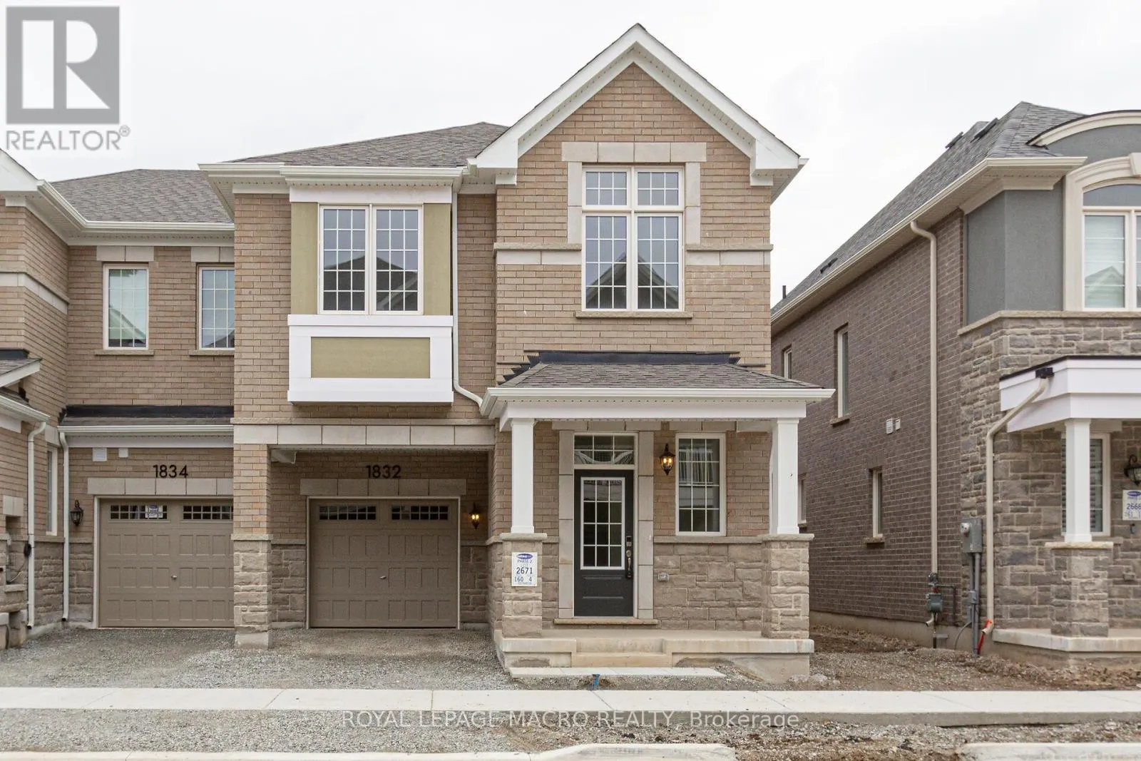 1832 THAMES CIRCLE