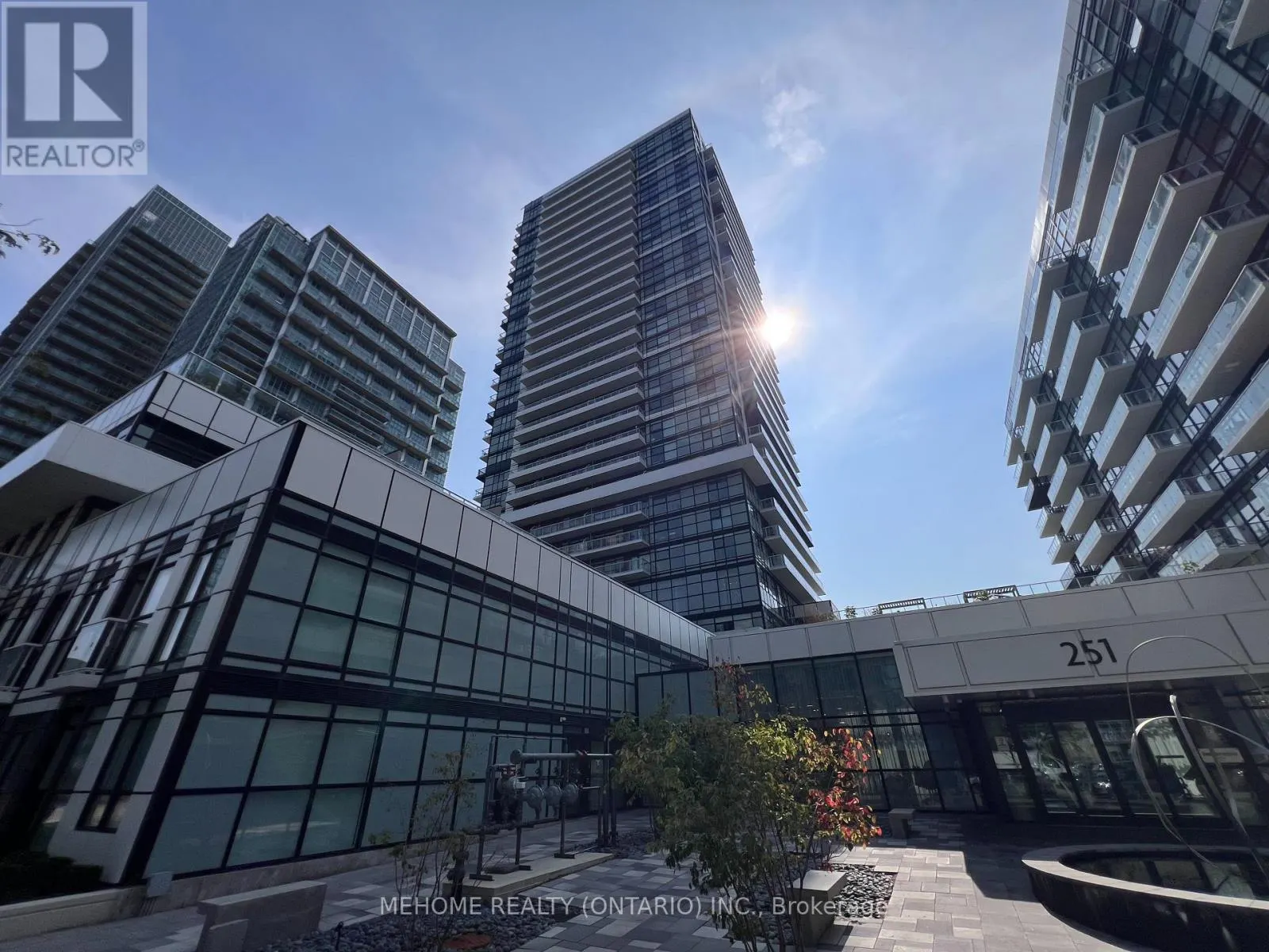 2410 - 251 MANITOBA STREET