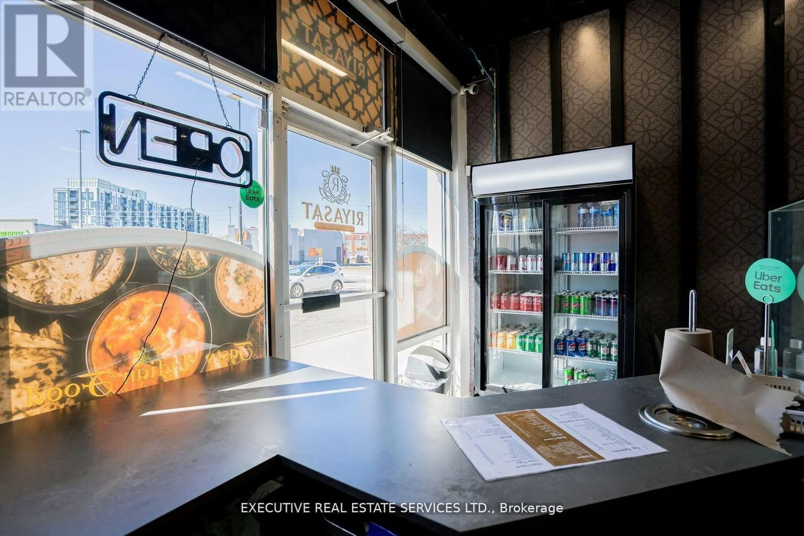7 - 478 DUNDAS STREET W
