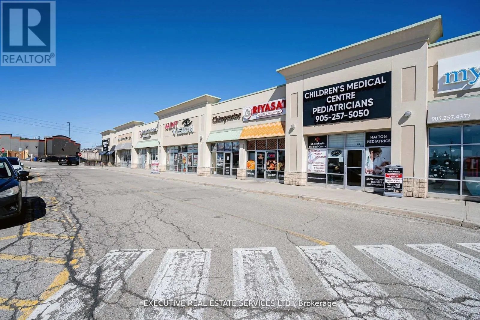 7 - 478 DUNDAS STREET W