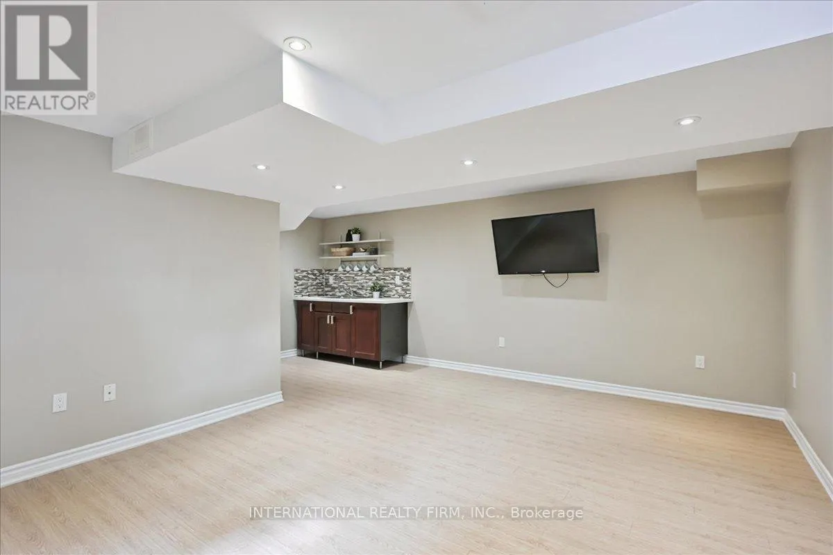 32 - 1489 HERITAGE WAY