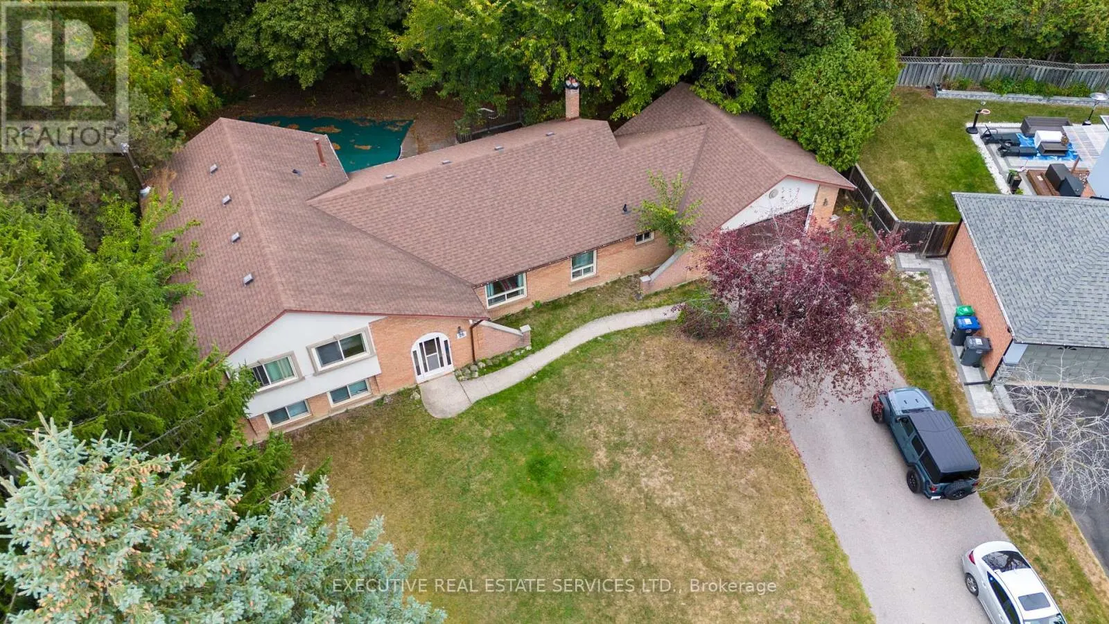 26 WADSWORTH CIRCLE