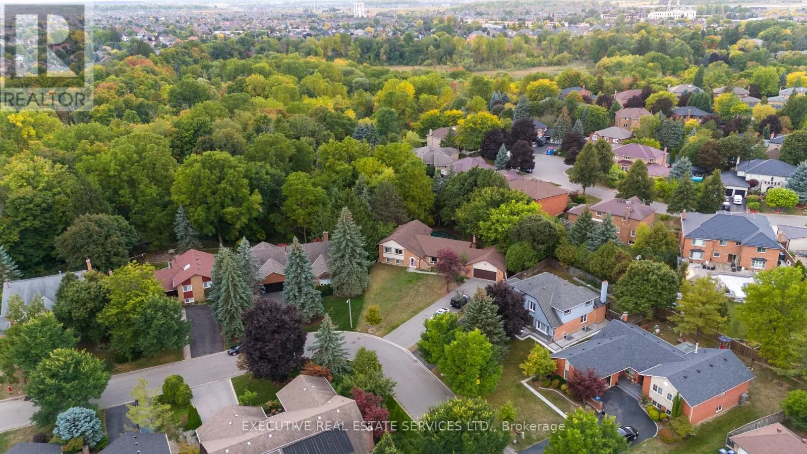 26 WADSWORTH CIRCLE