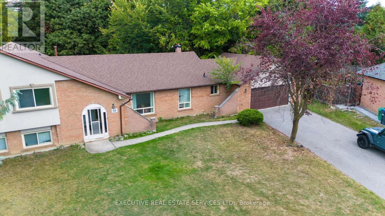 26 WADSWORTH CIRCLE