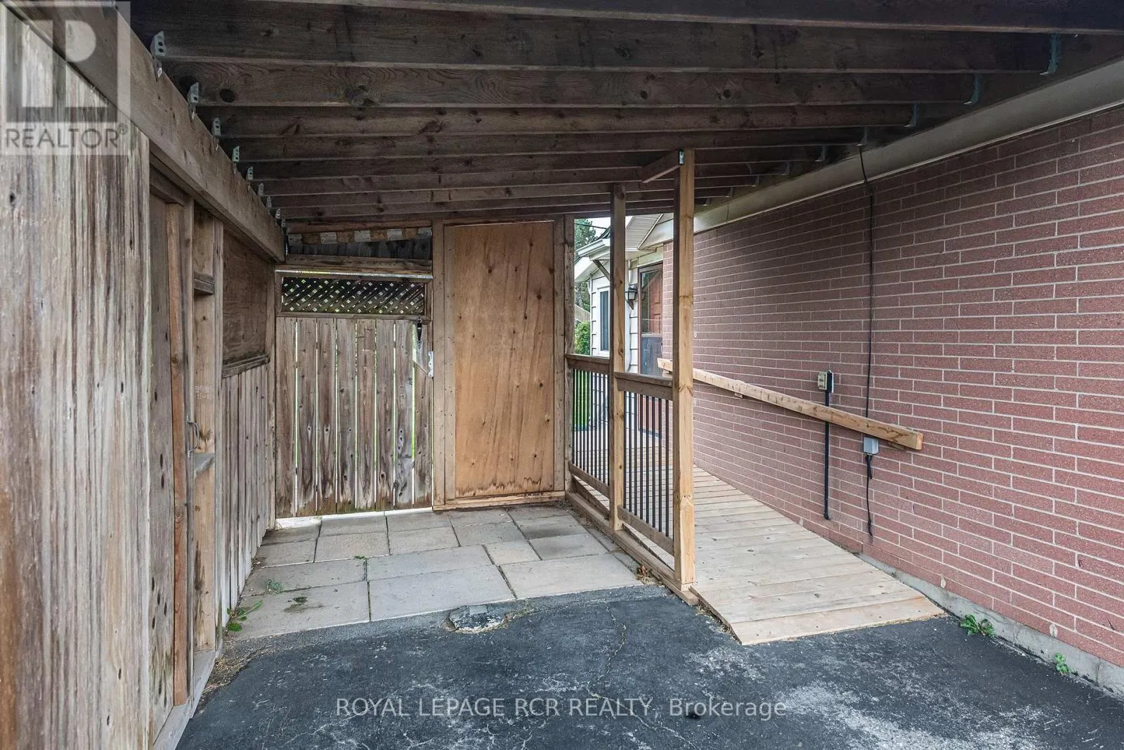34 BYTHIA STREET