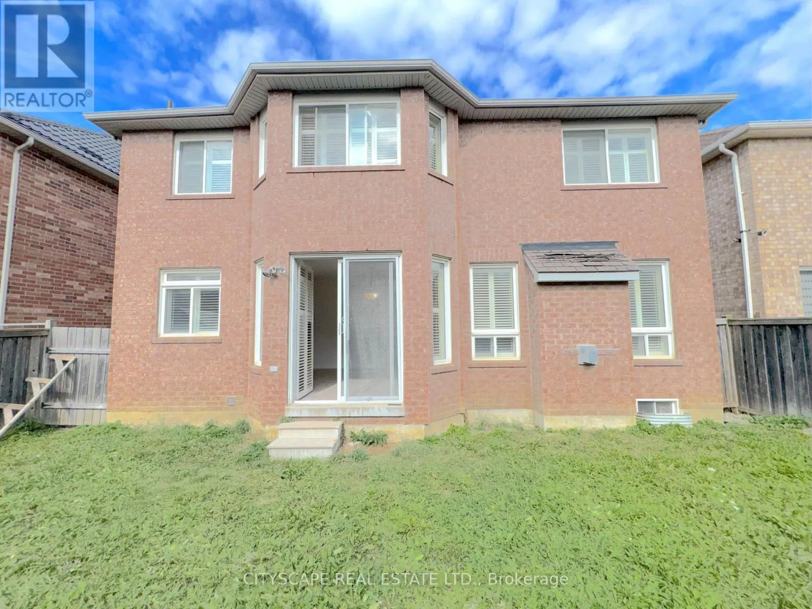 32 TAWNBERRY CIRCLE