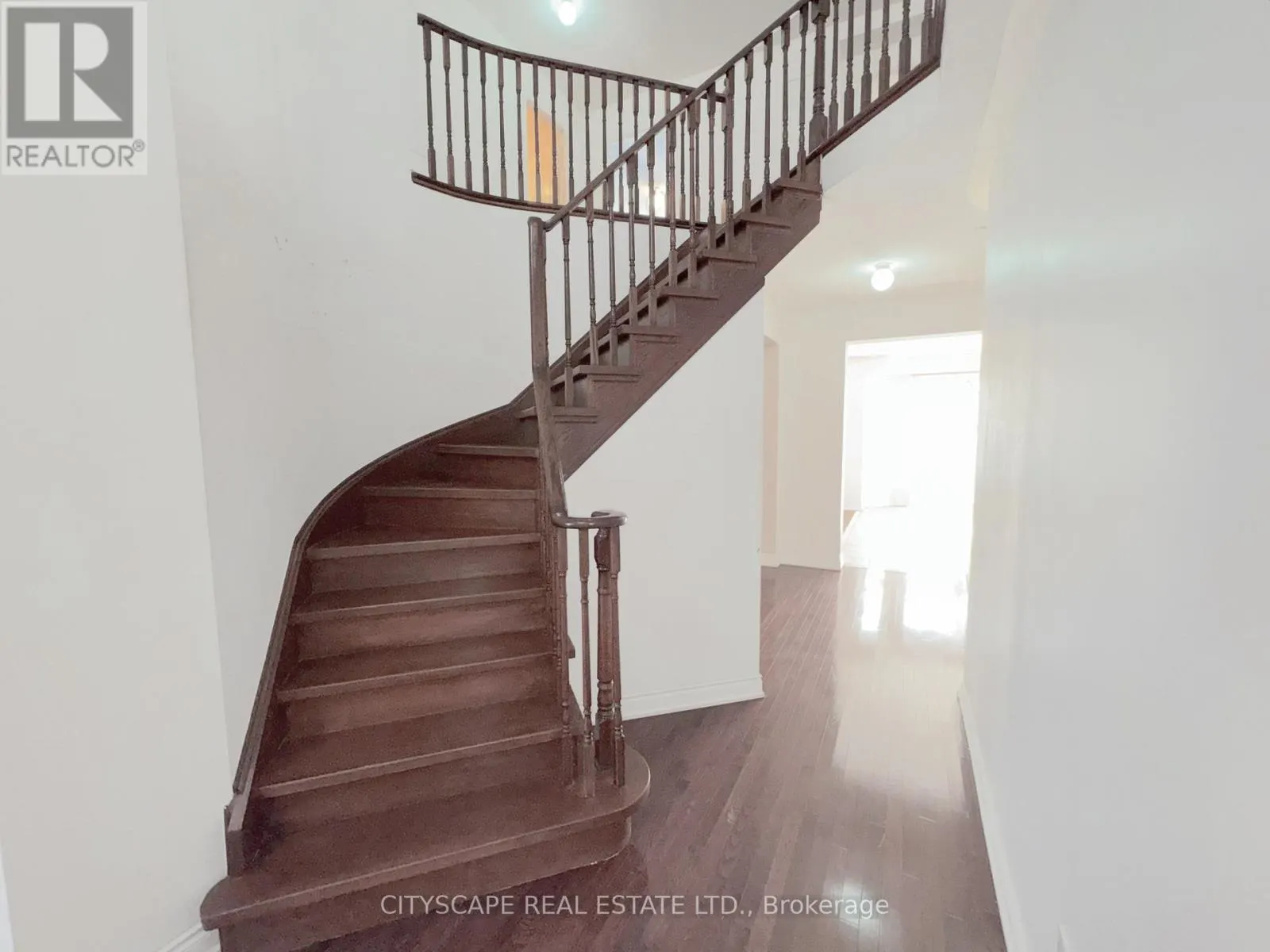 32 TAWNBERRY CIRCLE