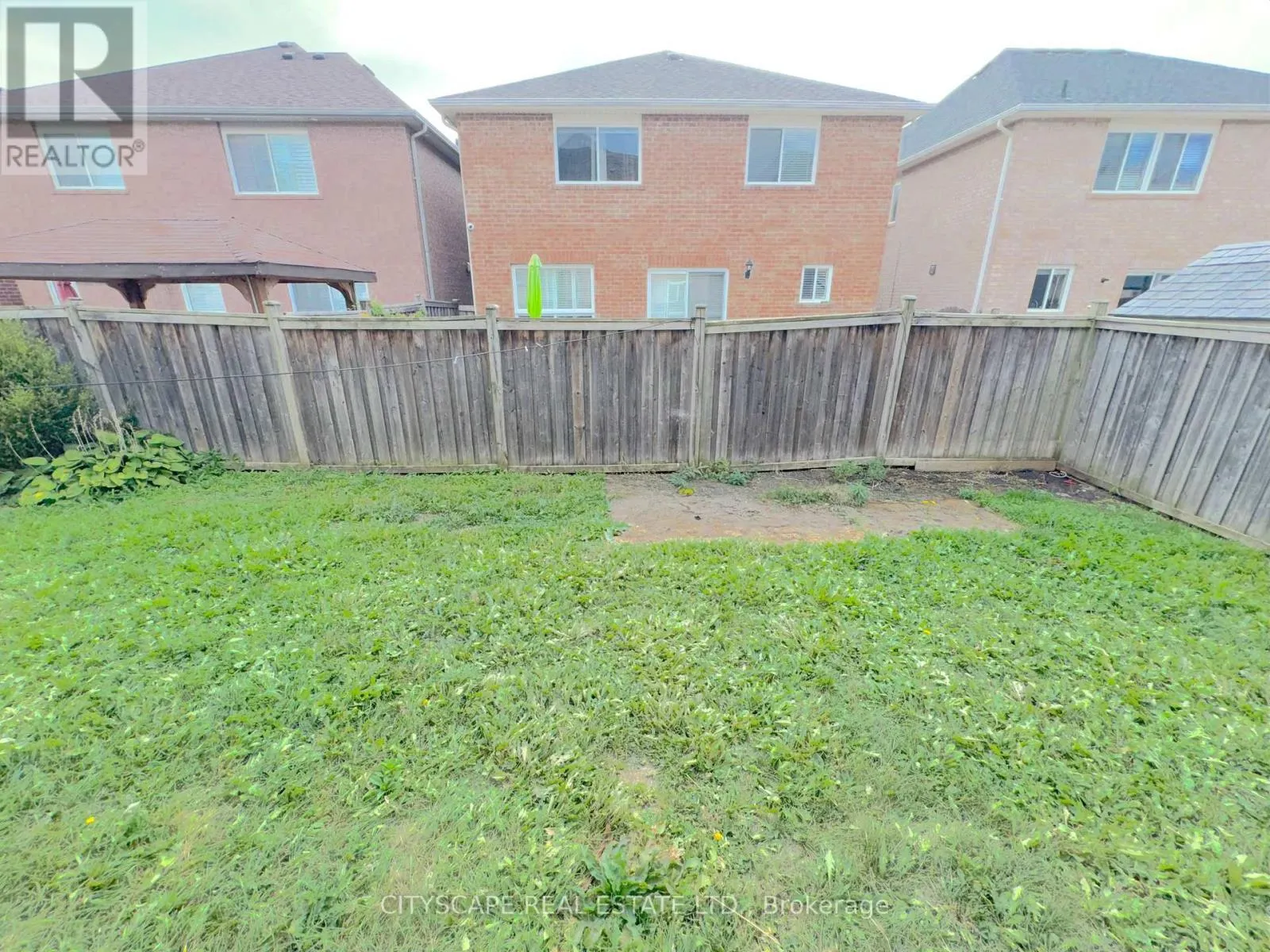 32 TAWNBERRY CIRCLE