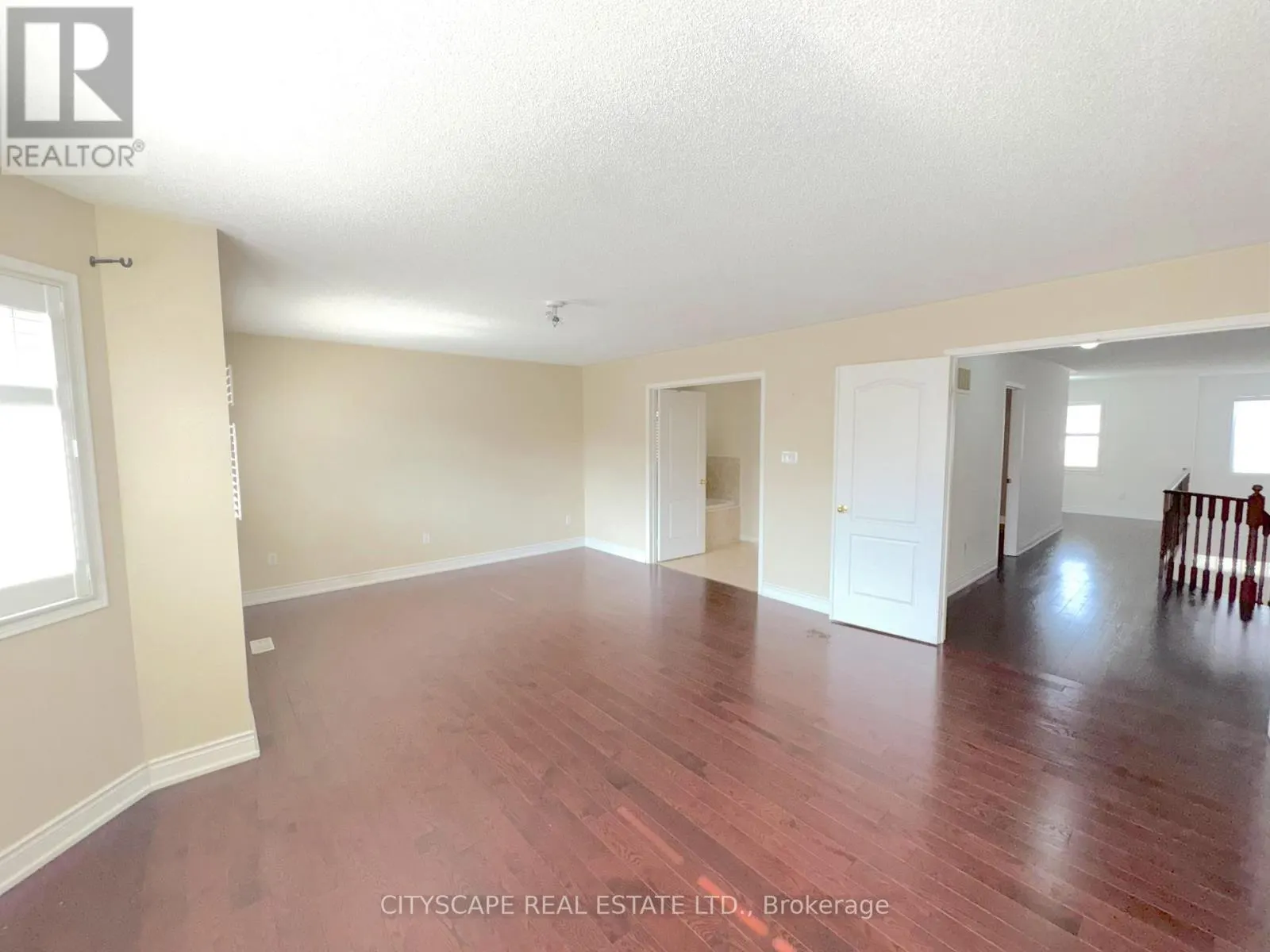 32 TAWNBERRY CIRCLE