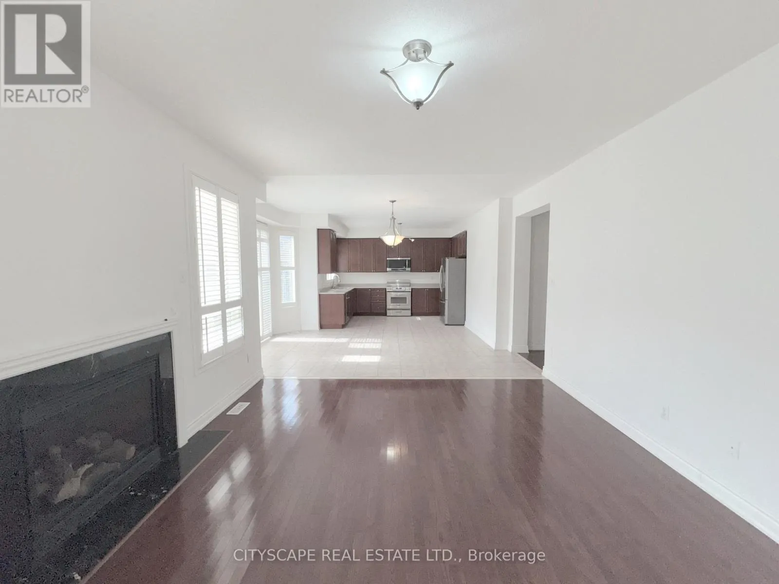 32 TAWNBERRY CIRCLE