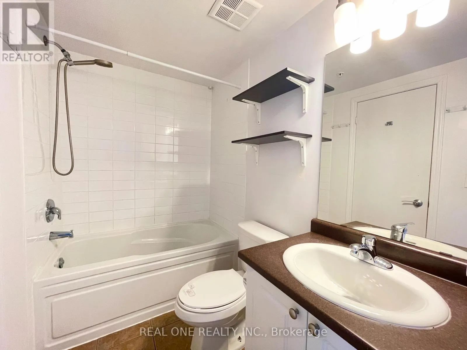 217 - 25 RICHGROVE DRIVE
