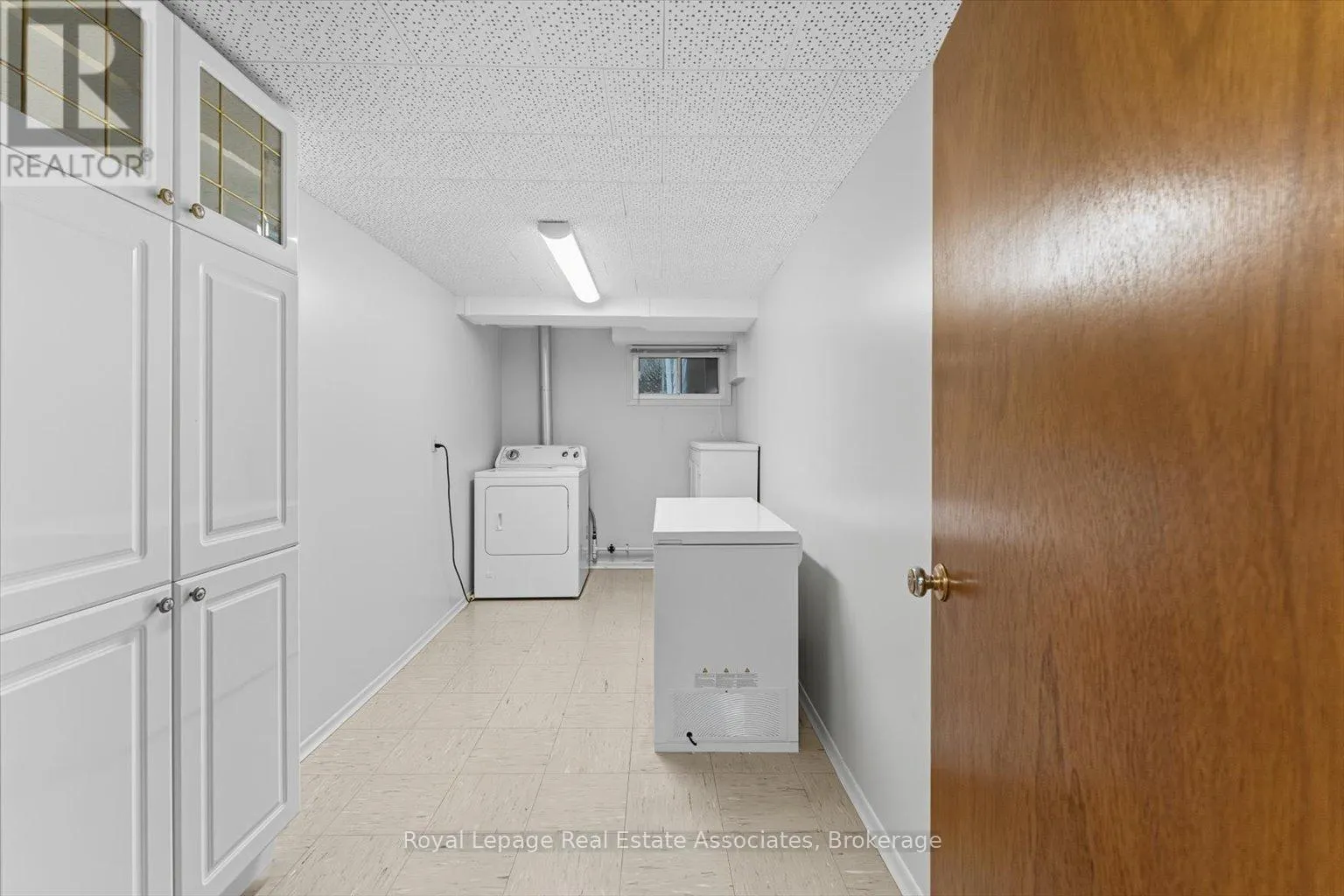 6 BERRYTON AVENUE