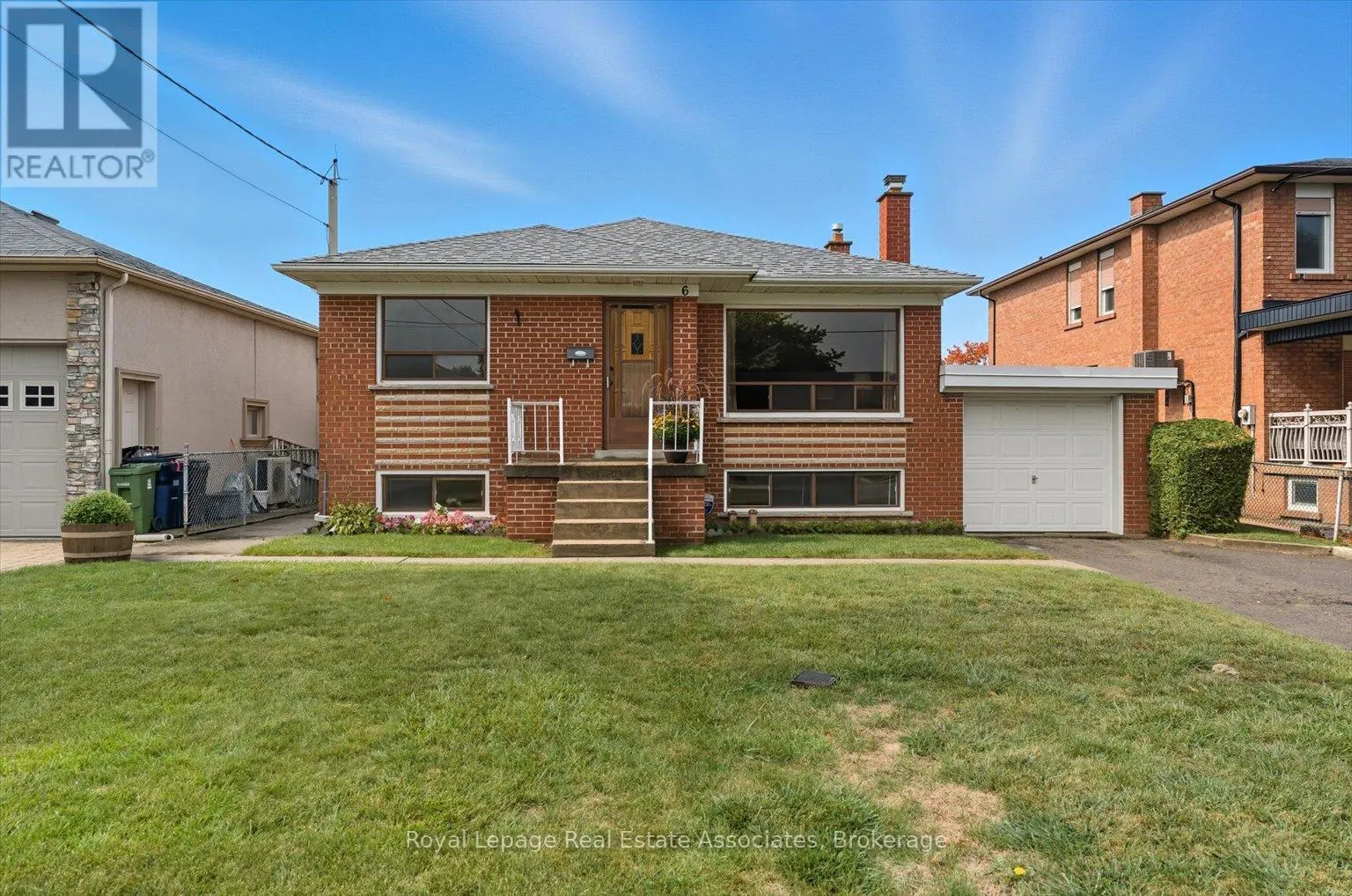 6 BERRYTON AVENUE