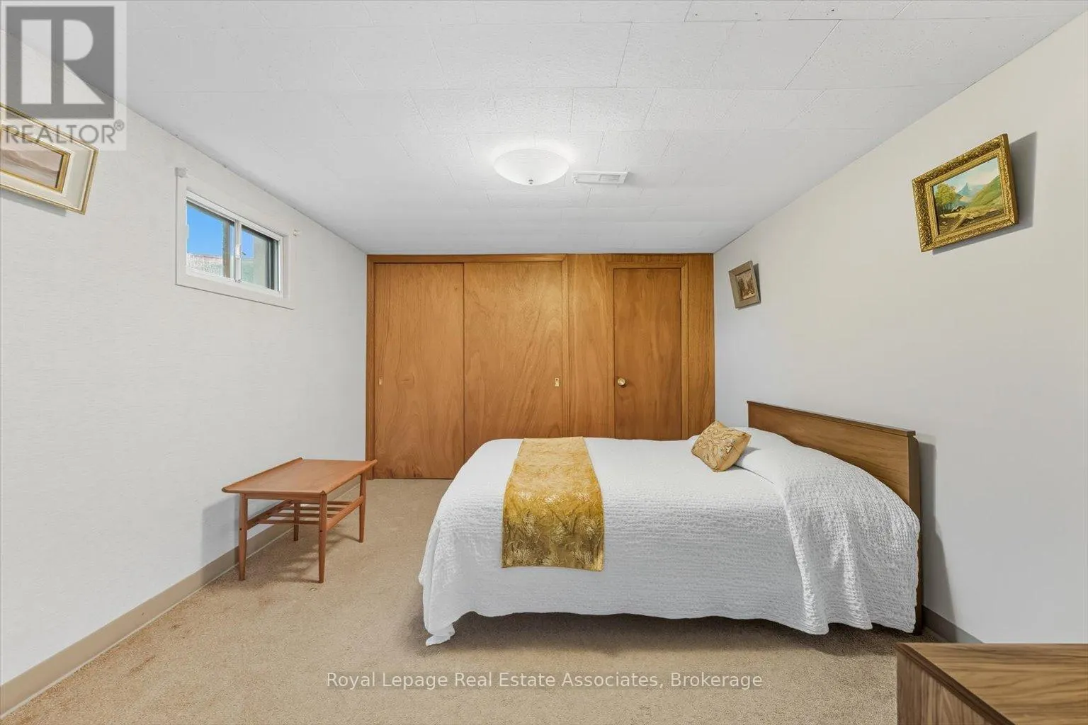 6 BERRYTON AVENUE