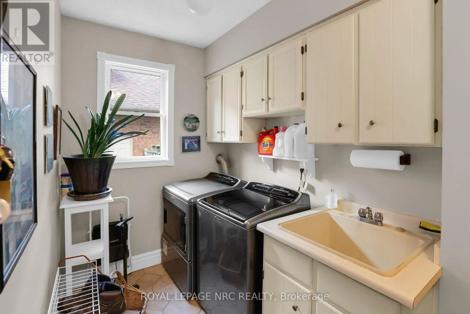 1152 RUSHBROOKE DRIVE