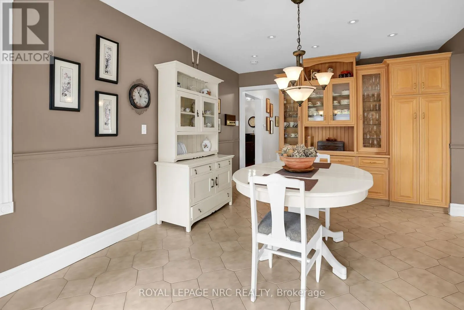 1152 RUSHBROOKE DRIVE