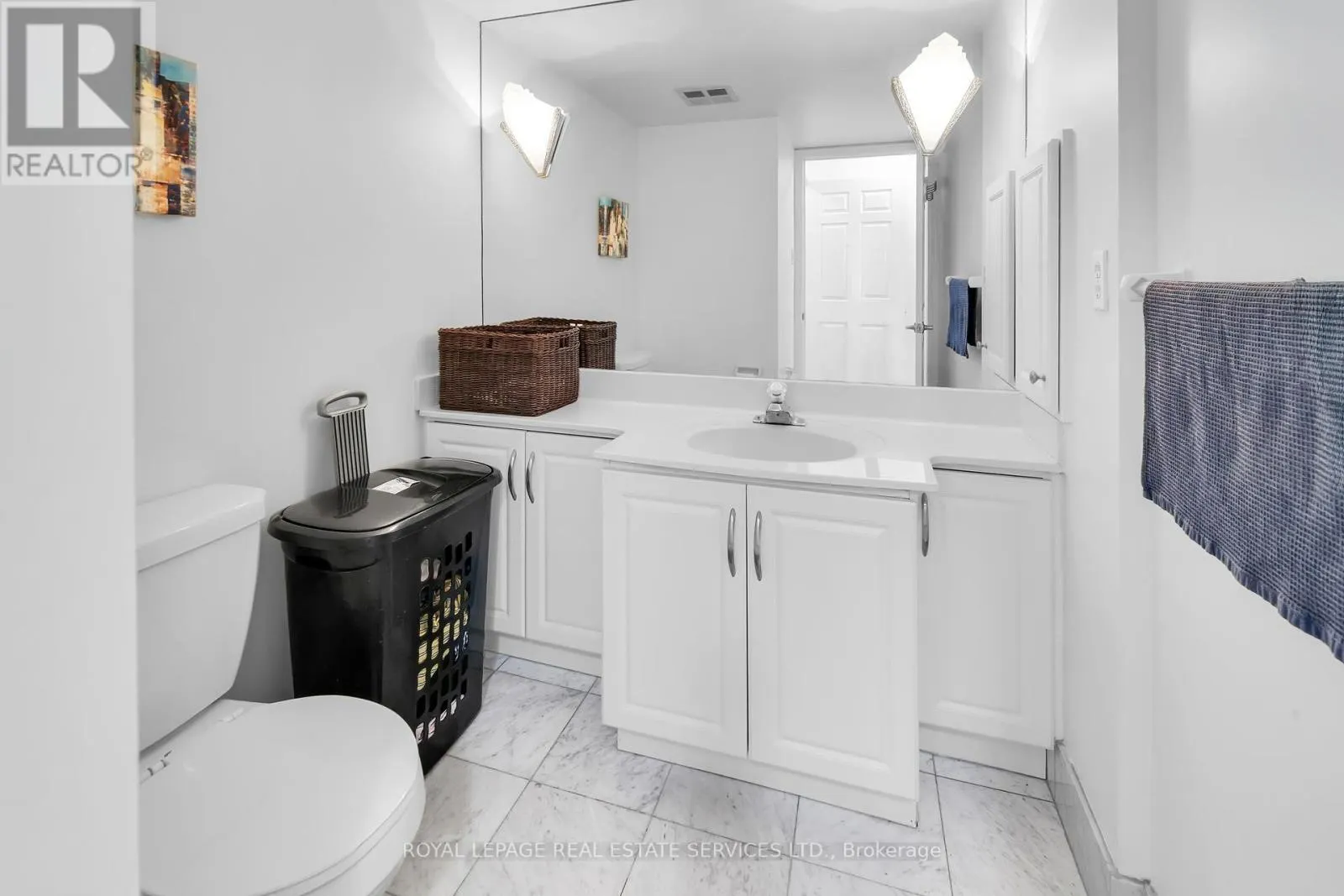 708 - 24 HANOVER ROAD