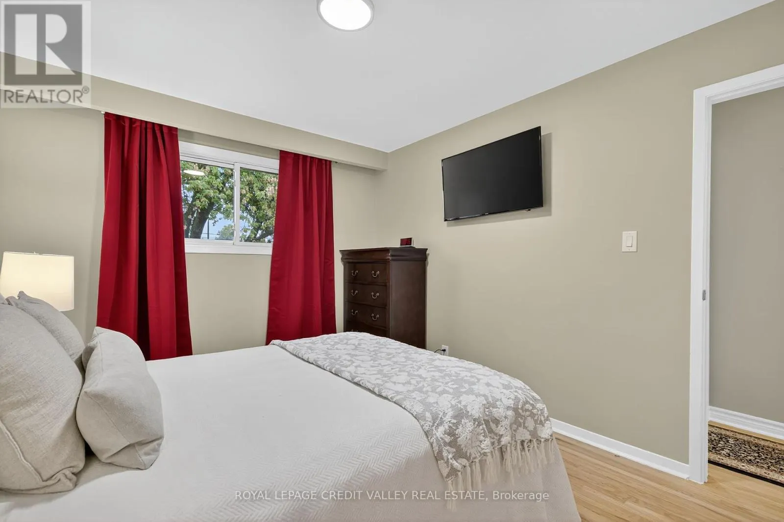 23 CALDWELL CRESCENT