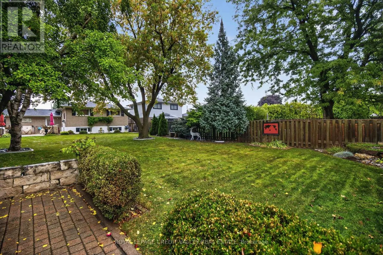 23 CALDWELL CRESCENT