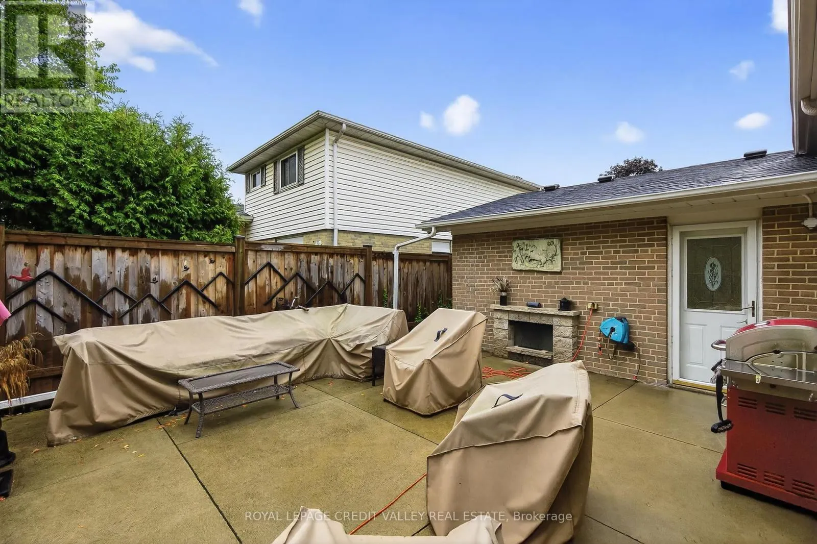 23 CALDWELL CRESCENT