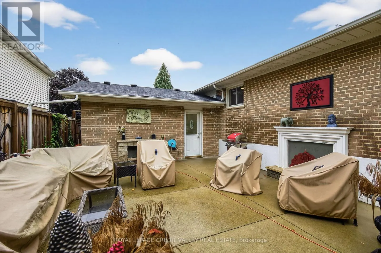 23 CALDWELL CRESCENT