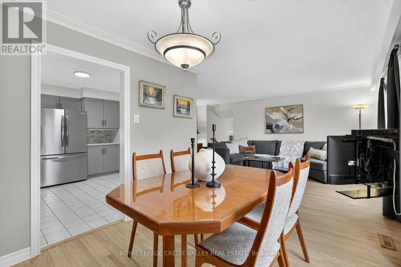 23 CALDWELL CRESCENT