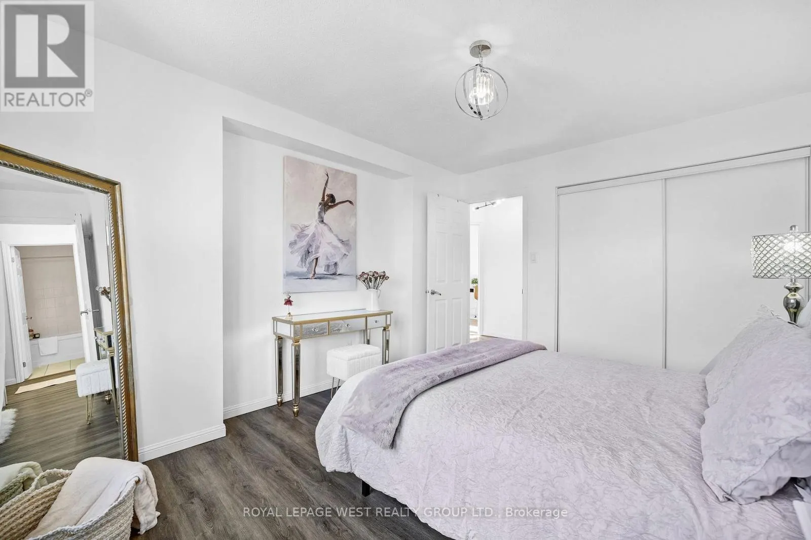 551 PHARO POINT