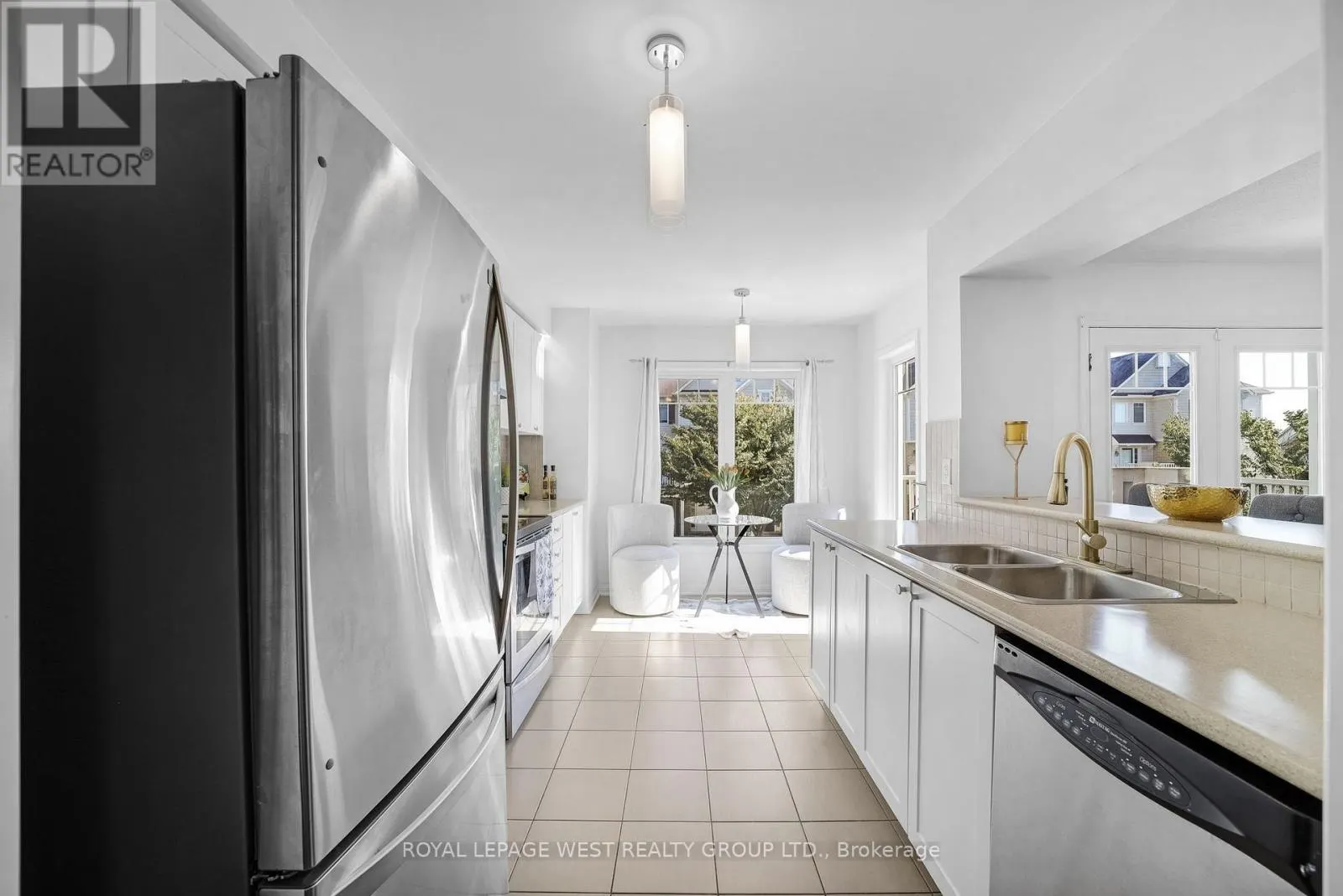 551 PHARO POINT