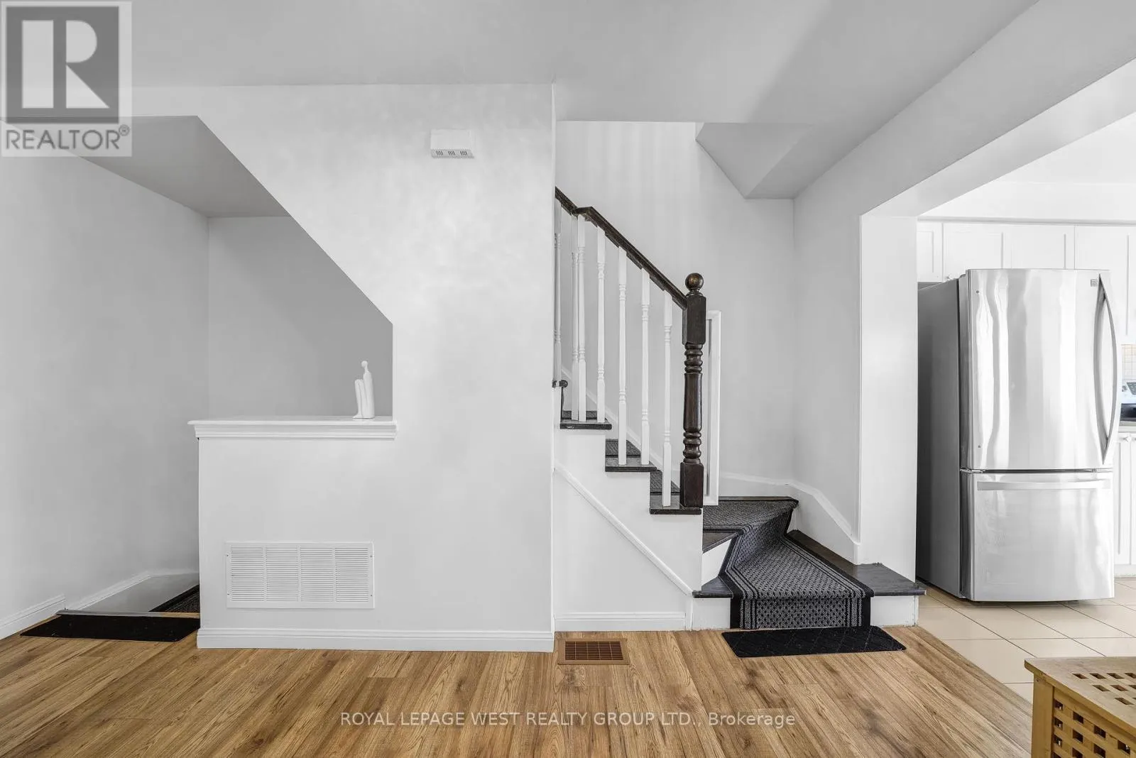 551 PHARO POINT