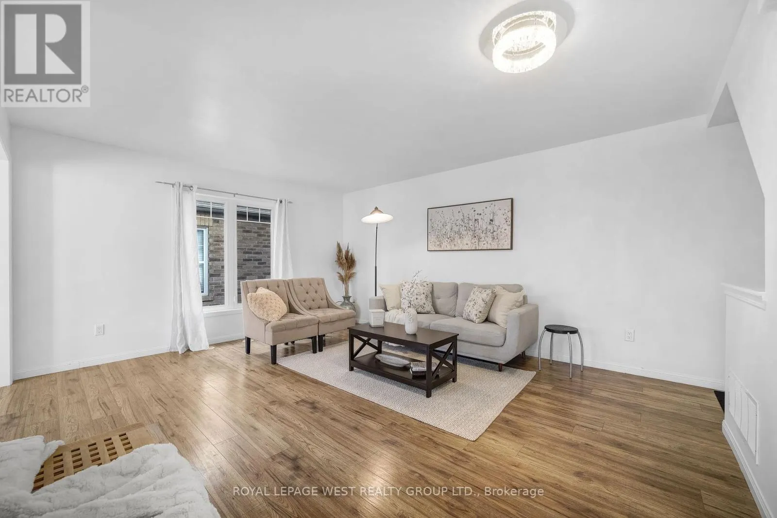 551 PHARO POINT