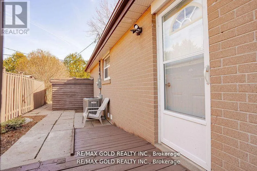 41 DANESBURY CRESCENT
