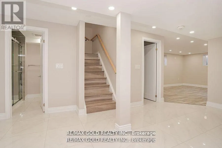 41 DANESBURY CRESCENT