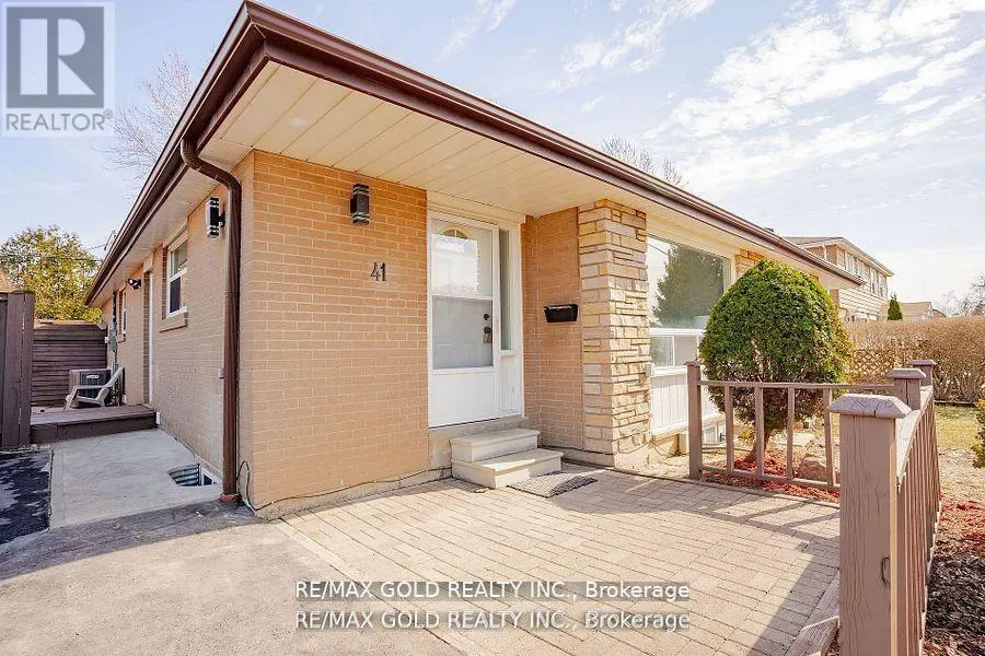 41 DANESBURY CRESCENT
