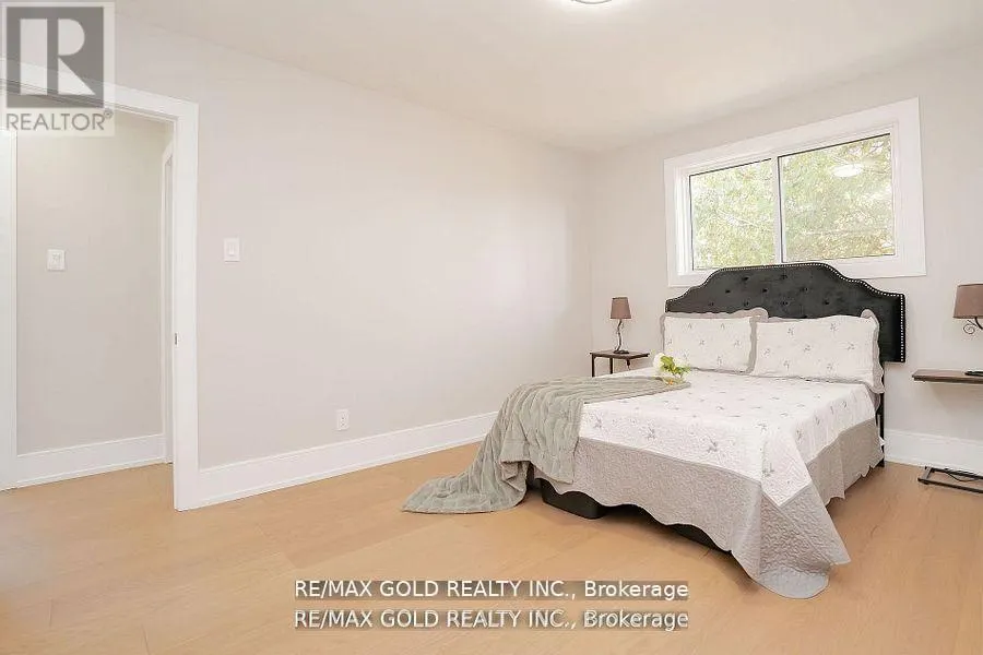 41 DANESBURY CRESCENT