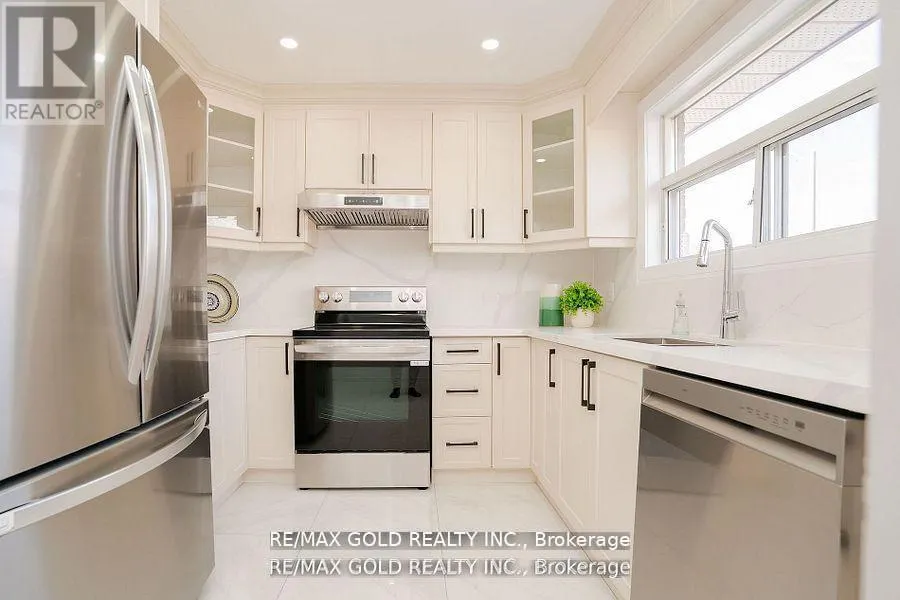 41 DANESBURY CRESCENT