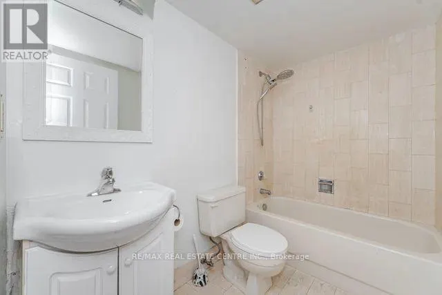 1207 - 285 ENFIELD PLACE