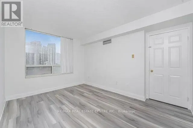 1207 - 285 ENFIELD PLACE