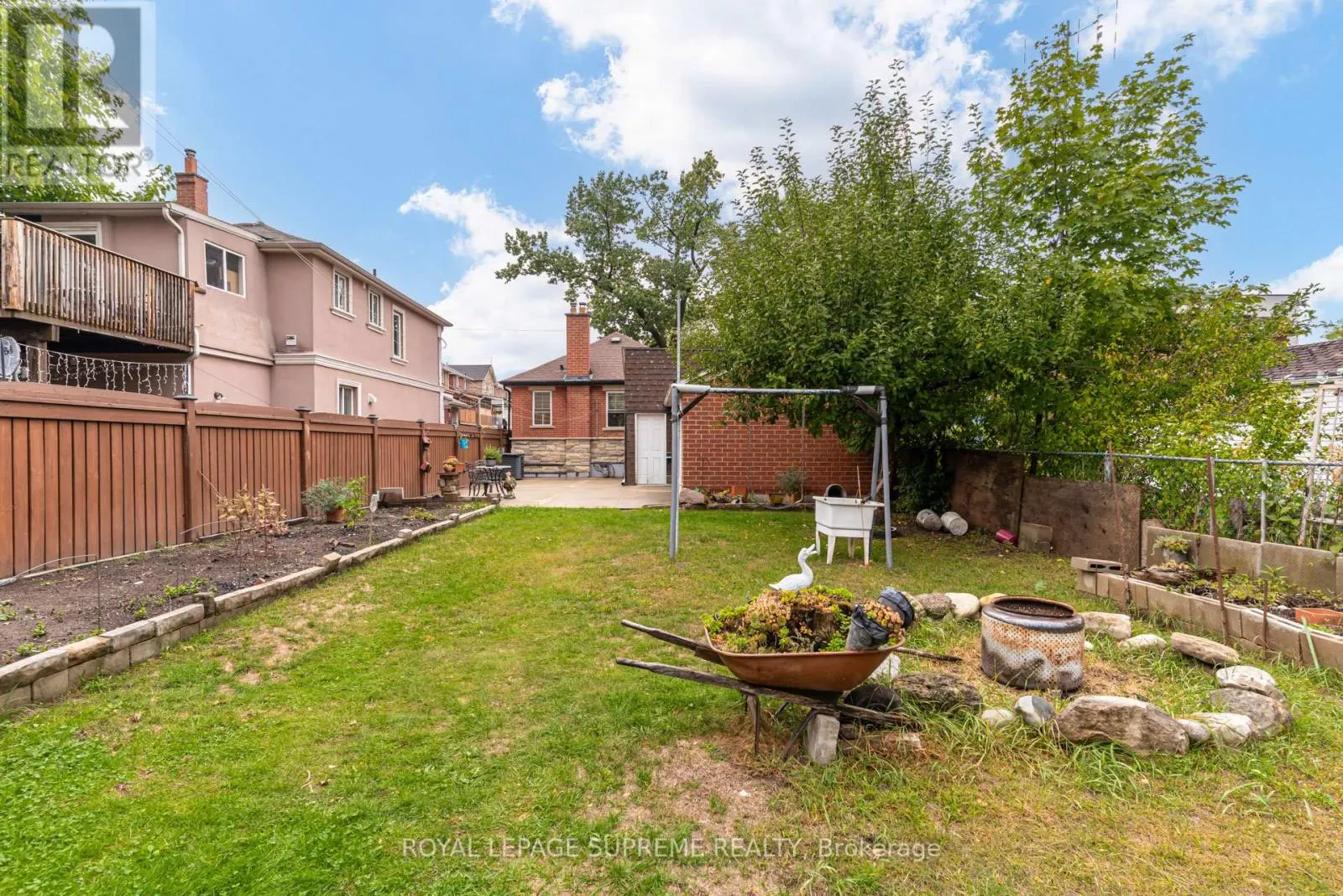 59 BUTTONWOOD AVENUE