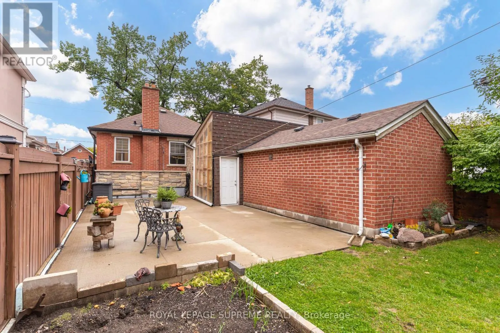 59 BUTTONWOOD AVENUE