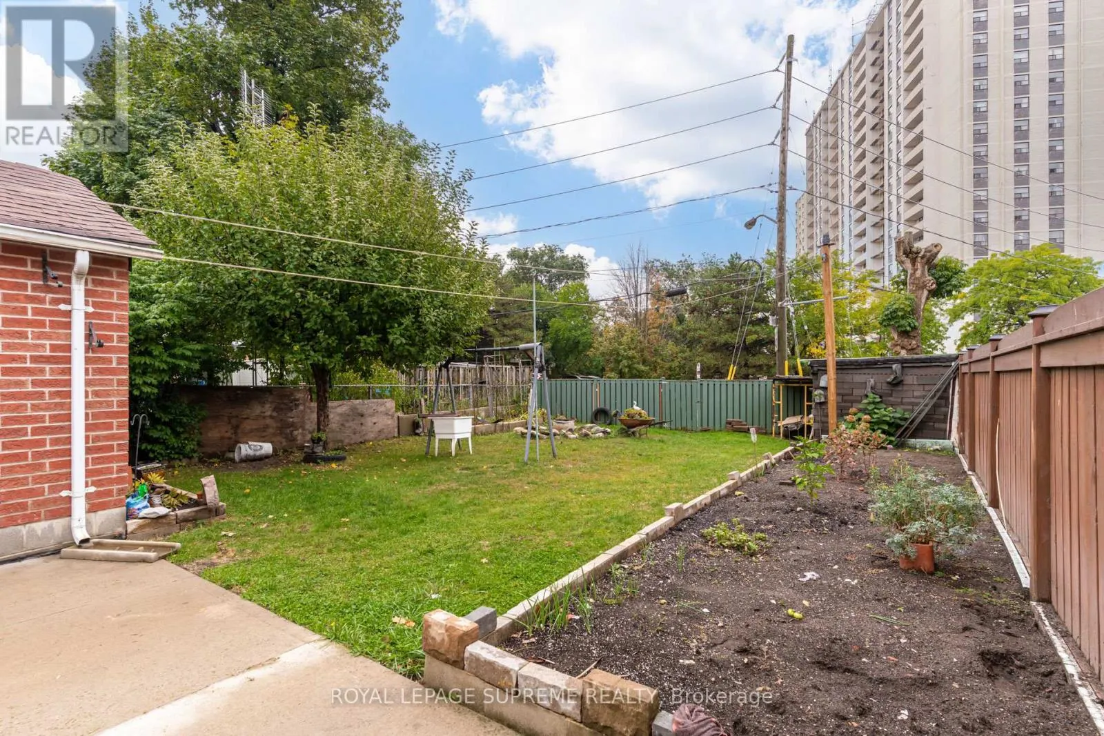 59 BUTTONWOOD AVENUE