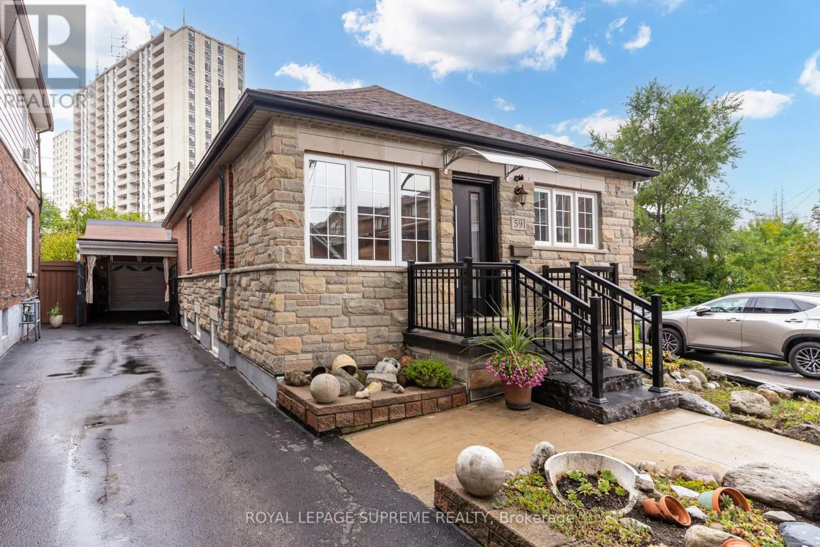 59 BUTTONWOOD AVENUE