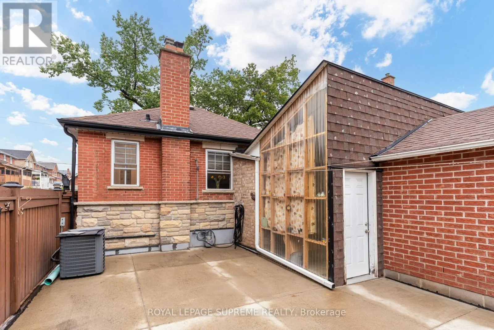 59 BUTTONWOOD AVENUE