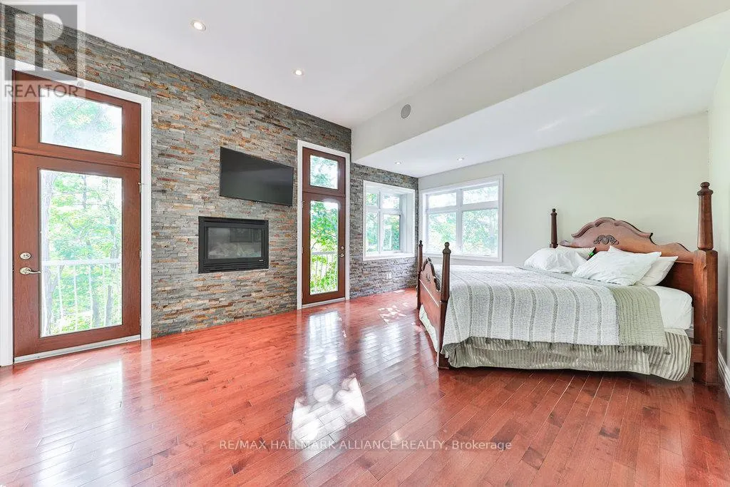 1200 BRONTE ROAD