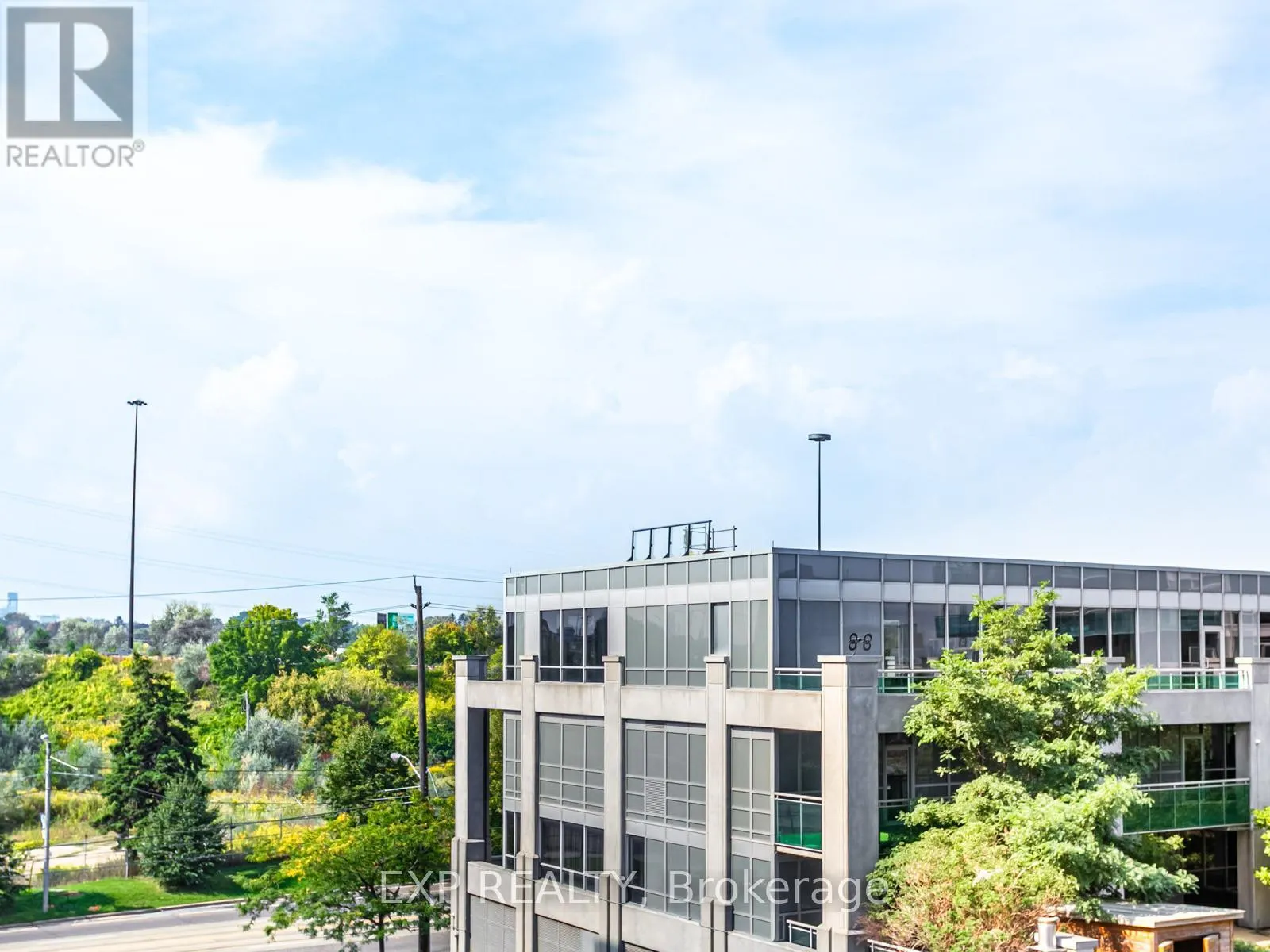 501 - 38 ANNIE CRAIG DRIVE