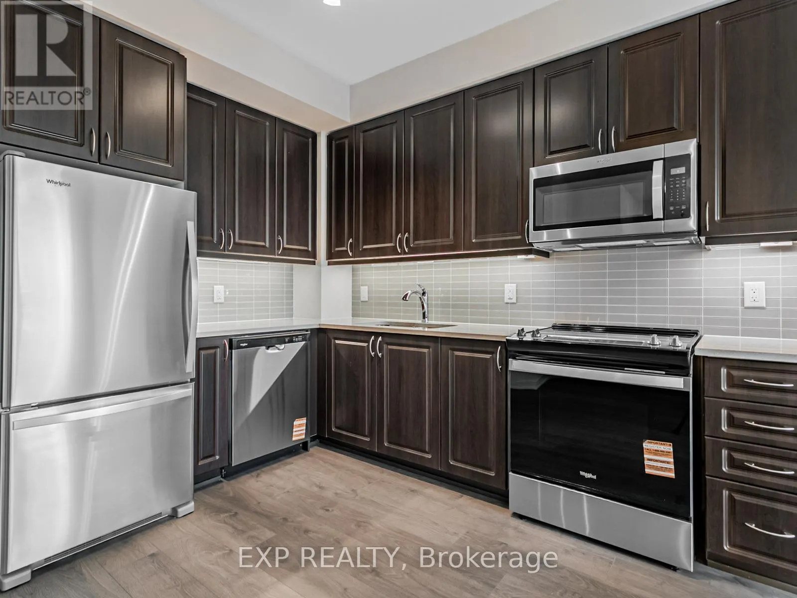 501 - 38 ANNIE CRAIG DRIVE